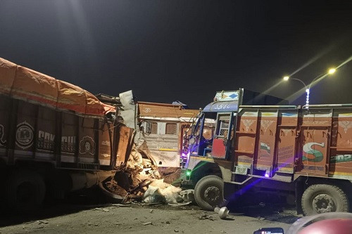 Truck accident in Hooghly Bridge (symbolic picture)