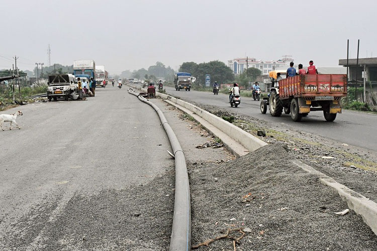 Bombing on national highway in Murshidabad