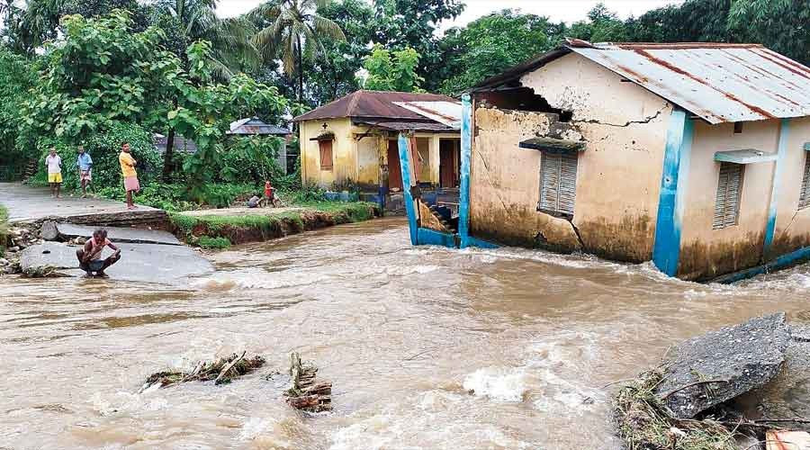 Flood situation in jalpaiguri