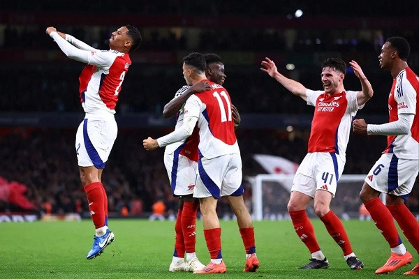 Arsenal defeated PSG