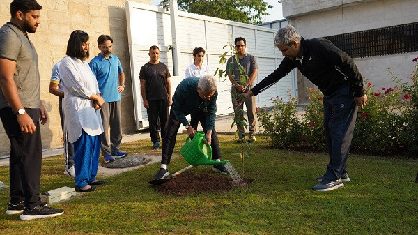 S Jaishankar's morning visit to the Indian High Commission in Islamabad