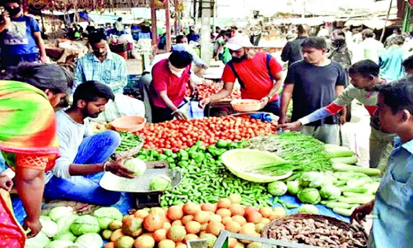 Mismatched seasonal vegetables, Kojagari are fire-priced markets on Lakshmi Puja days as well