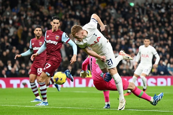 Tottenham win against West Ham