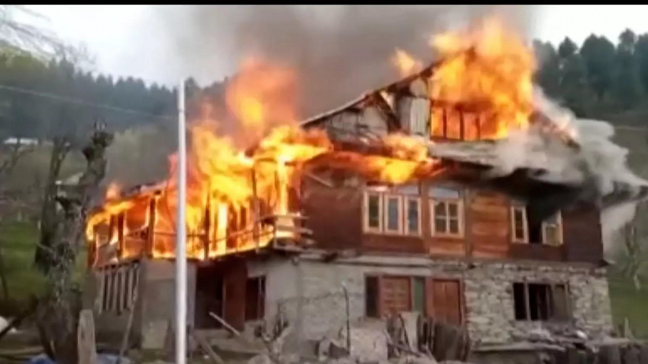 A terrible fire broke out in Jammu and Kashmir's Kupwara