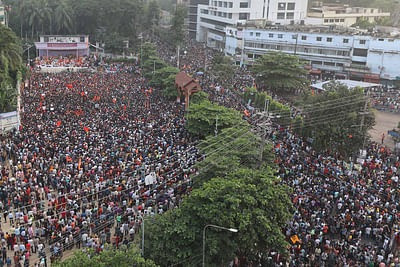 Sanatans rally at Laldighi ground in Chittagong for eight point demands