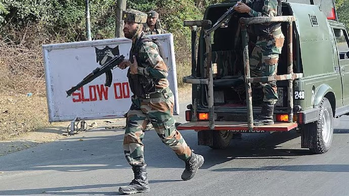 Militant attack on army vehicle in Akhnoor, Jammu