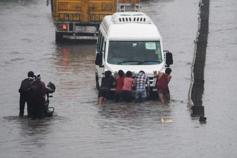 IMD warns of heavy rains in Central and South India