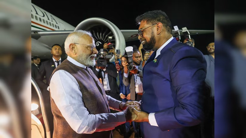 Prime Minister Modi left for Delhi after visiting Guyana