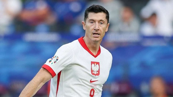 Robert Lewandowski disappointed after defeat