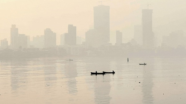 Smog engulfs Mumbai