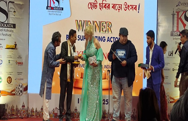 Vikram singh received award