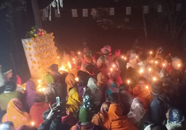 Trinamool martyrs' memorial meeting in Nandigram, lighting of candles at the altar