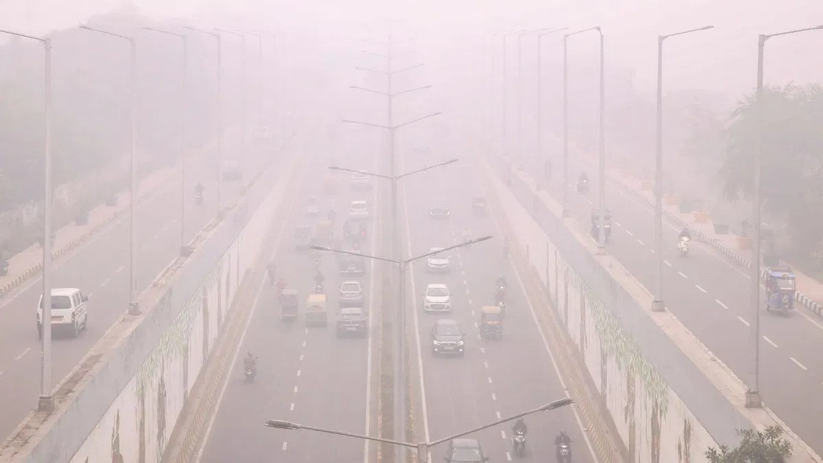 Dense fog in Haridwar and Agra