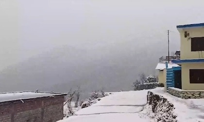 Heavy snowfall in Kedarnath