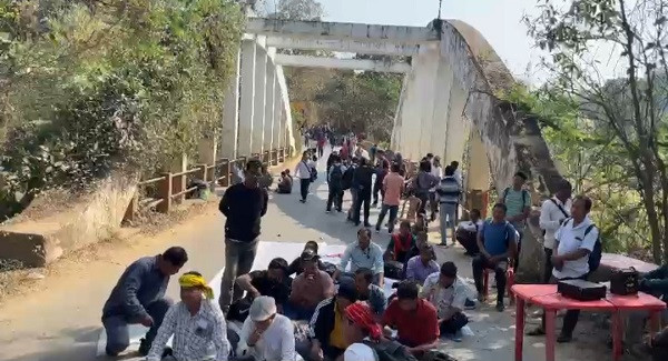 Road blocked at Barmura