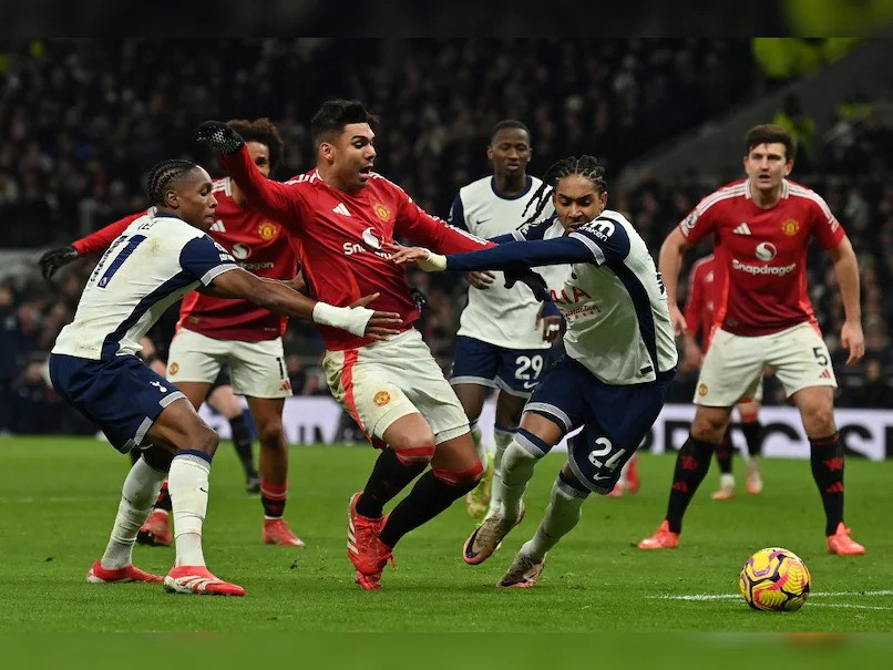 Tottenham defeated Man Utd 1-0