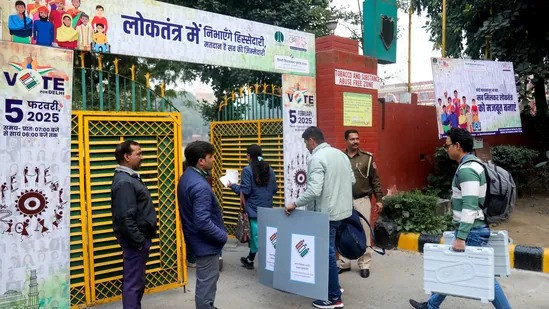 Assembly elections begin in Delhi