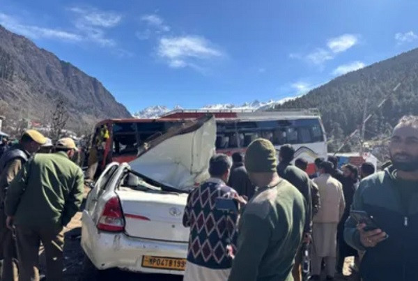 Bus accident in Jammu and Kashmir