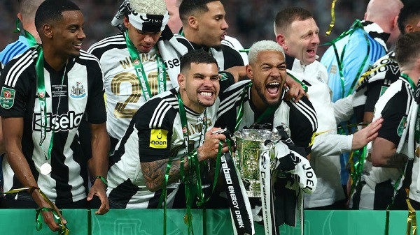 Newcastle pulled off the upset to down Liverpool at Wembley.  (Getty Images )