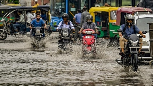 Heavy rainfall in Delhi