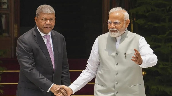 Prime Minister Narendra Modi with Angolan President Joao Manuel Goncalves Lourenco