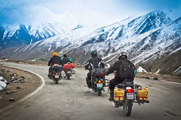 Manali to Leh road trip, a 426-490 km journey