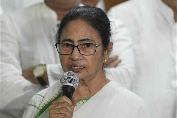 WBCM Mamata Banerjee congratulate high madrasah examinee