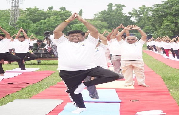 Sukanta Majumdar performs yoga