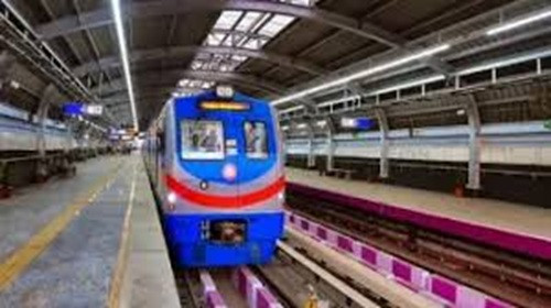 Kolkata metro disrupted