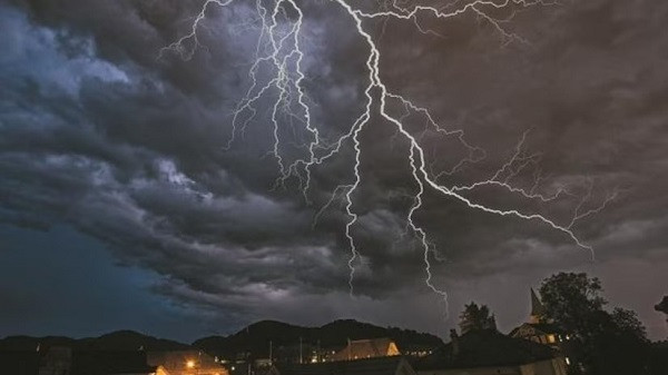 Thunderstorm warning in Himachal