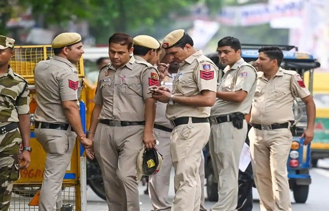 Delhi school bomb scare