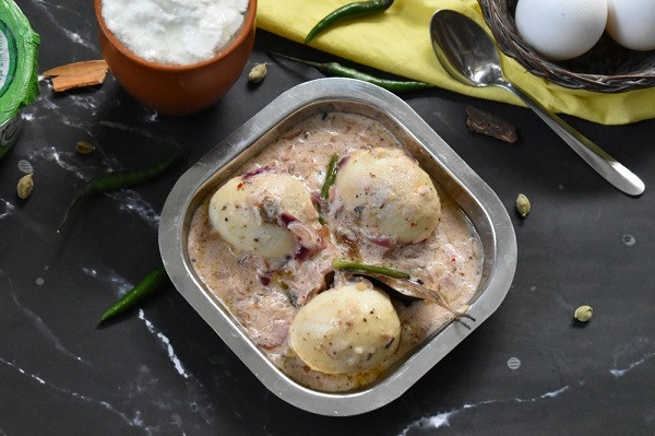 Doi Dim,..a curd based egg curry