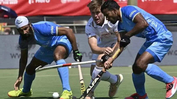 India and Belgium in action during the FIH Pro League