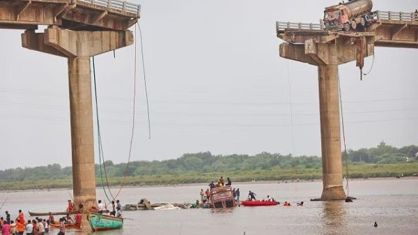 Gujarat bridge collapse