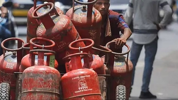 LPG Price Cut