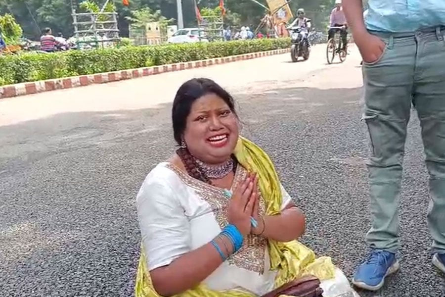 Dramatic moment in Durgapur before Narendra Modi's meeting