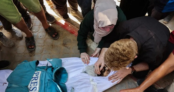 Journalist Ismail Abu Hatab was among those killed in the asirstrike on Al-Baqa cafe in Gaza