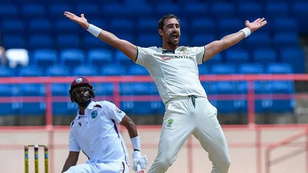 Mitchell Starc took three wickets in the second innings