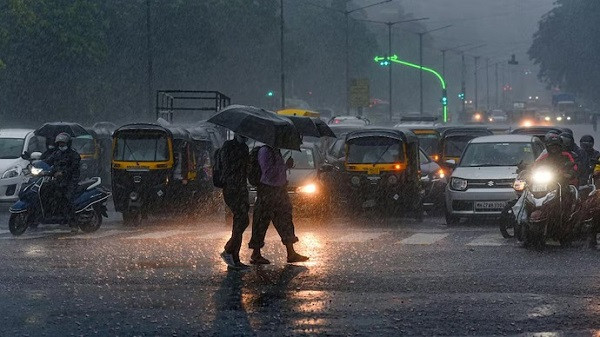 Heavy Rain Warning In Madhya Pradesh