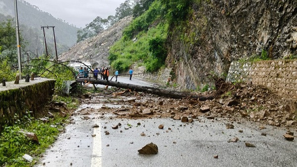 Gangotri & Yamunotri Highways blocked