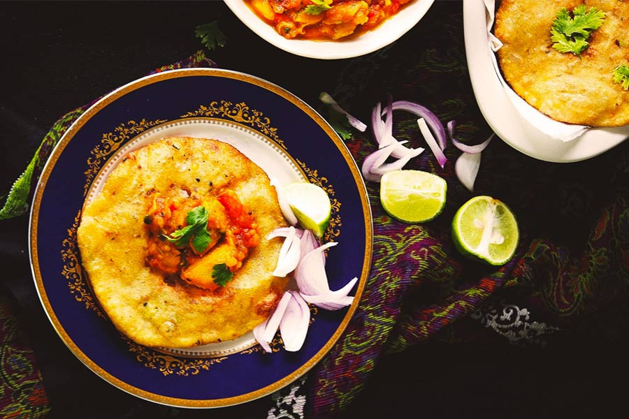 Quickly cook fish kachori