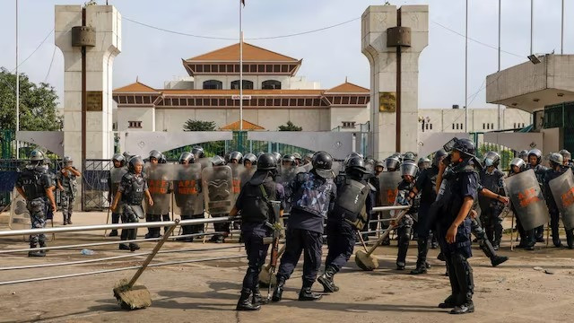 Pashupatinath Temple closed in Nepal