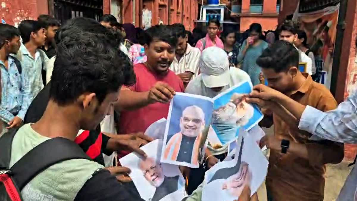 The moment of burning Rabindranath's portrait