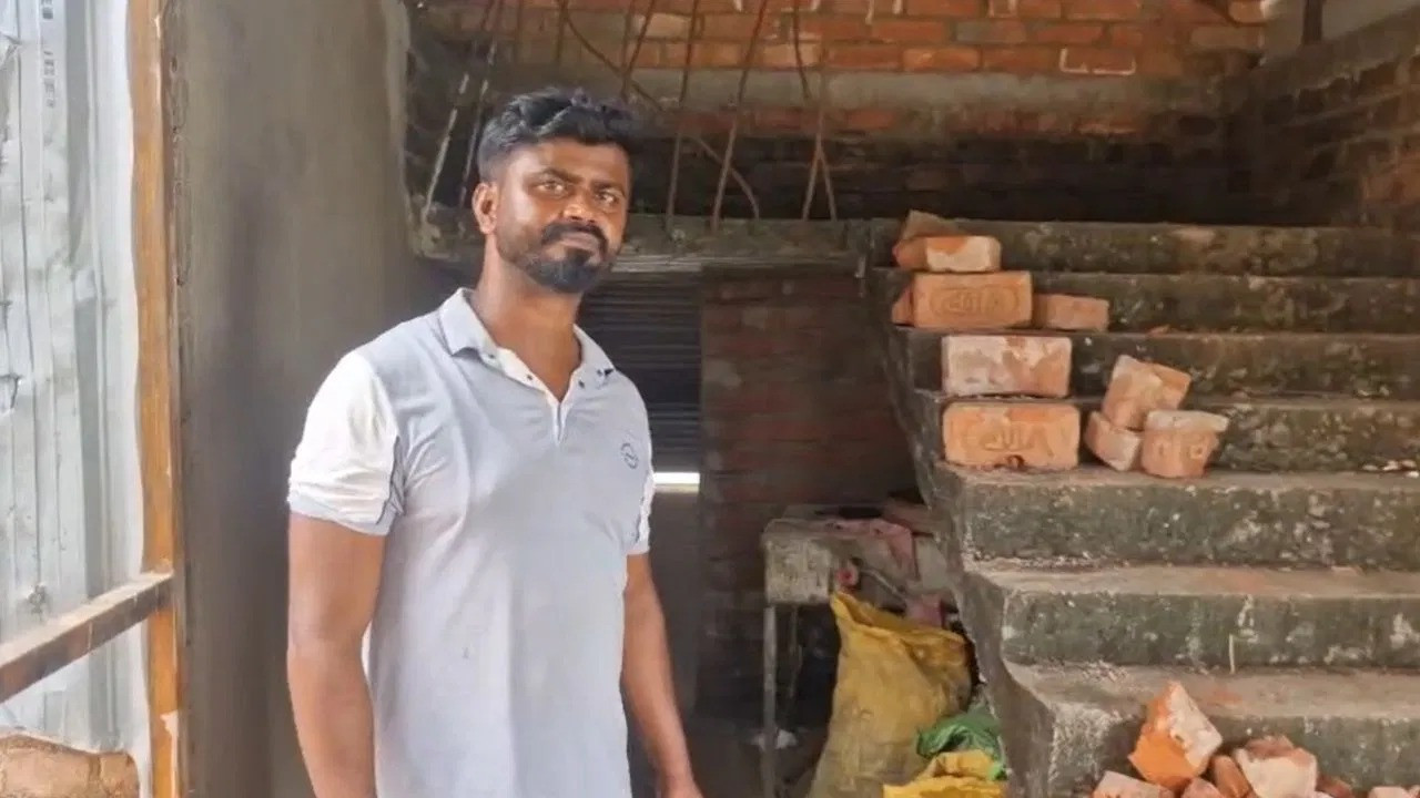 Trinamool panchayat member's house vandalized in Malda