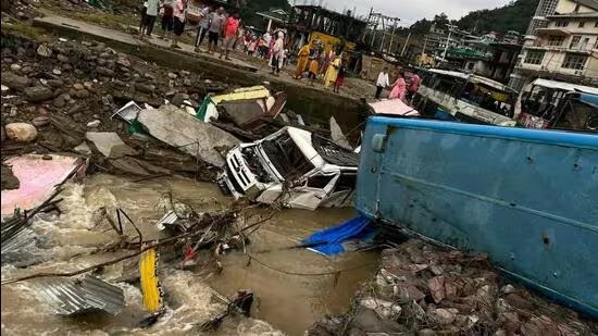 3 dead in Mandi house collapse