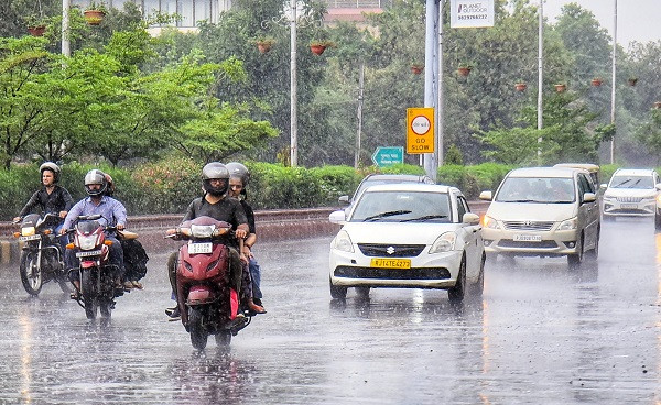 IMD predicts heavy rains