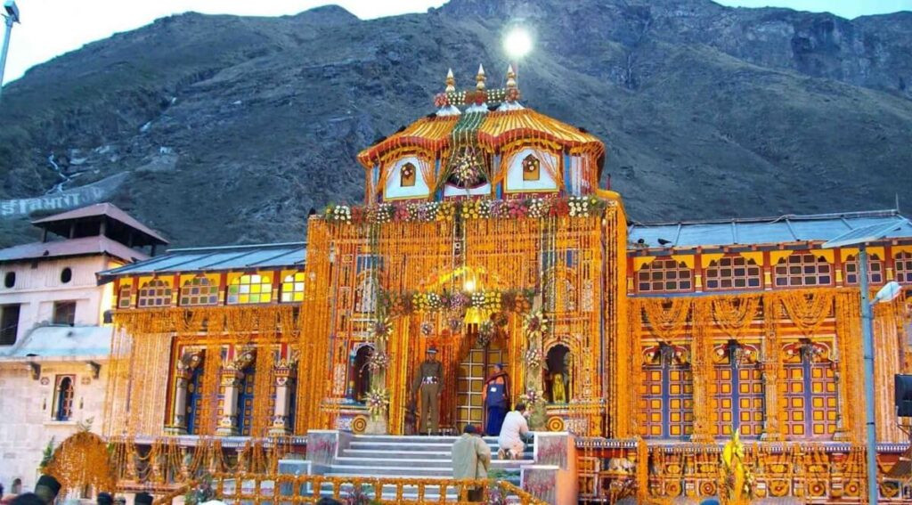 Uttarakhand: Badrinath Dham portals to close for winter today