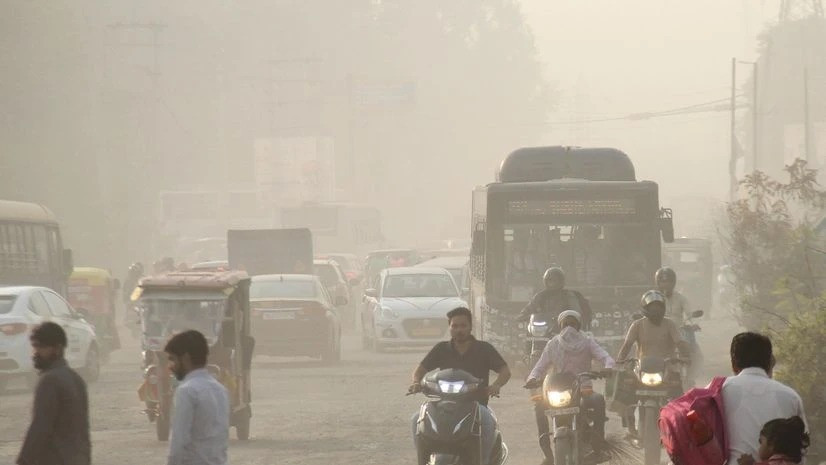 Delhi’s air quality remains ‘very poor’
