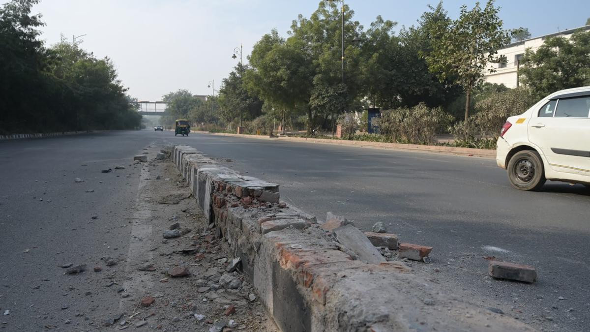 Delhi Vasant Kunj accident