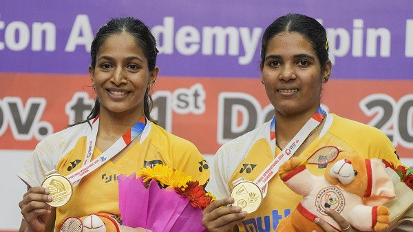 Treesa Jolly (right) and Gayatri Gopichand